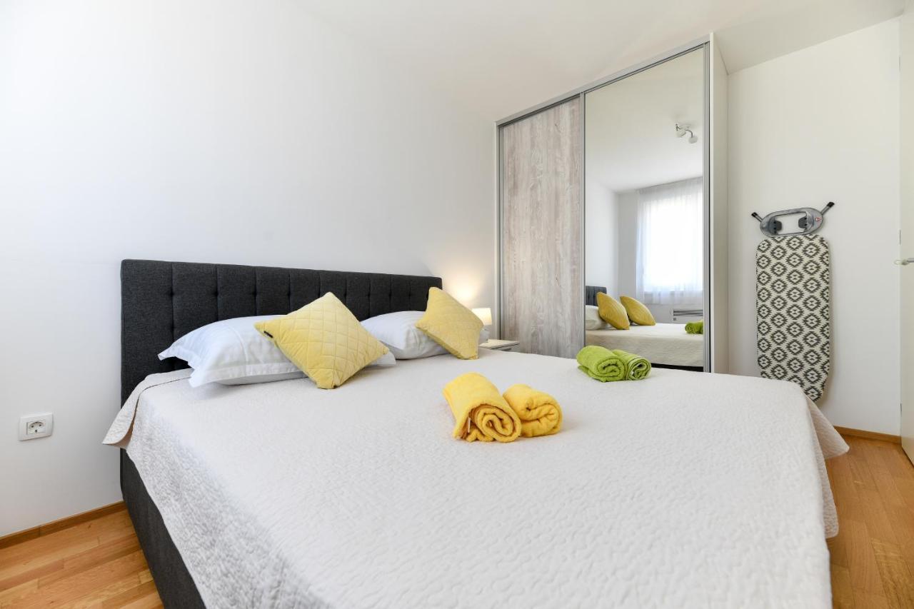 Modern Apartment For 2025' Vacation In Zadar Eksteriør bilde
