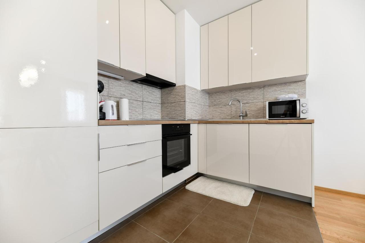 Modern Apartment For 2025' Vacation In Zadar Eksteriør bilde