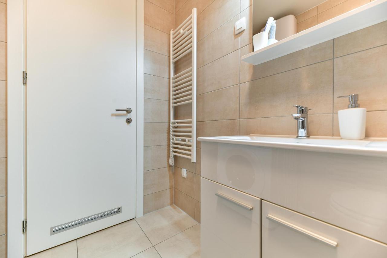 Modern Apartment For 2025' Vacation In Zadar Eksteriør bilde