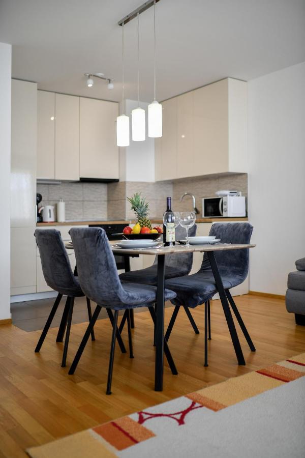 Modern Apartment For 2025' Vacation In Zadar Eksteriør bilde