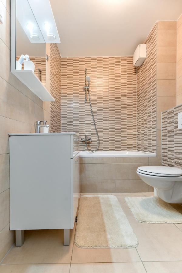 Modern Apartment For 2025' Vacation In Zadar Eksteriør bilde