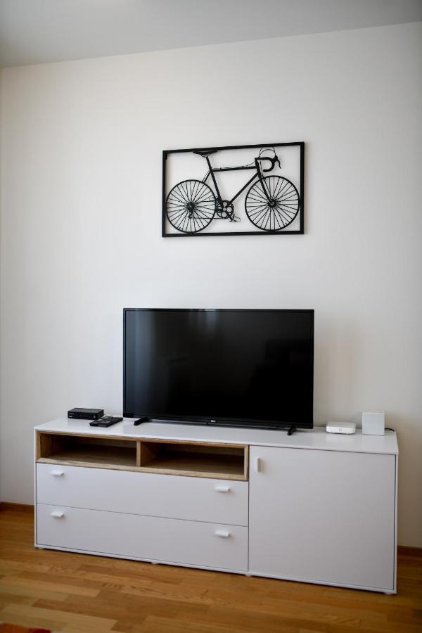 Modern Apartment For 2025' Vacation In Zadar Eksteriør bilde