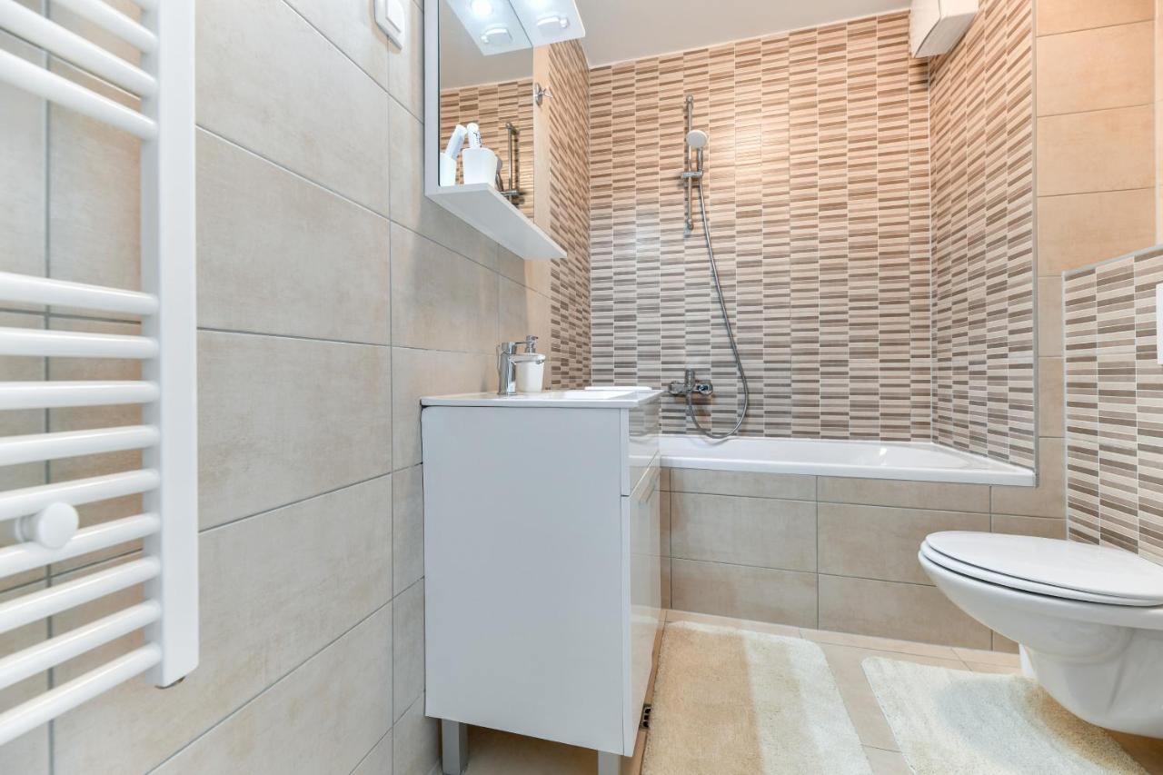 Modern Apartment For 2025' Vacation In Zadar Eksteriør bilde