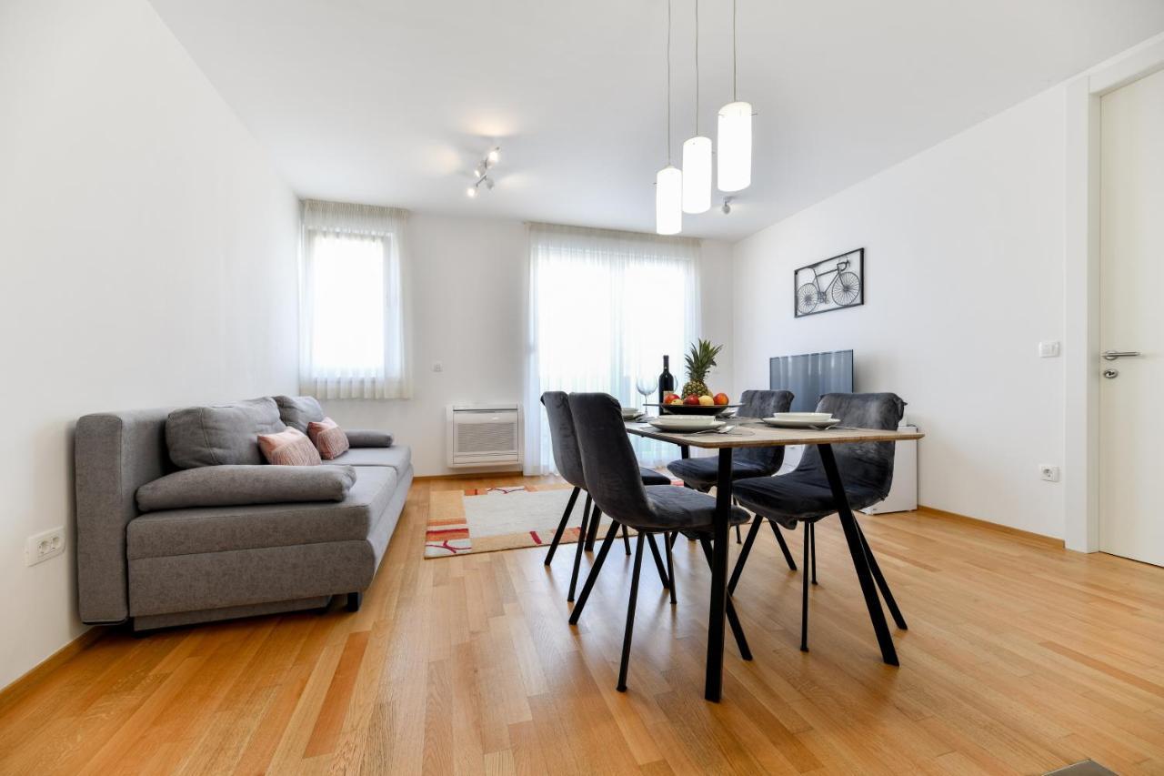 Modern Apartment For 2025' Vacation In Zadar Eksteriør bilde